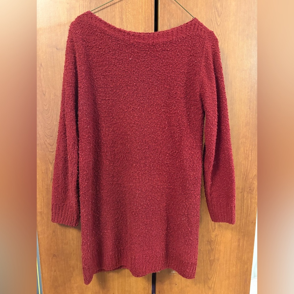 Red Textured Sweater – Wide Neckline – Size M